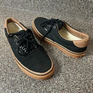 VANS Off The Wall Womens Sz 8 Black Canvas Sneaker Lace Up Low Top Gum Sole Shoe